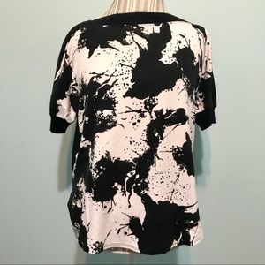 Black & White Top Size Medium